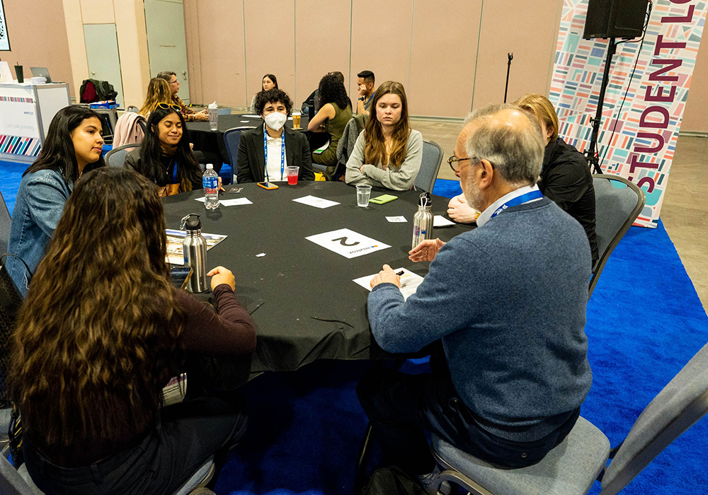 The Mentor Match Mixer hosted by APA's Student Resources Council connected mentors and mentees in the Career Zone.