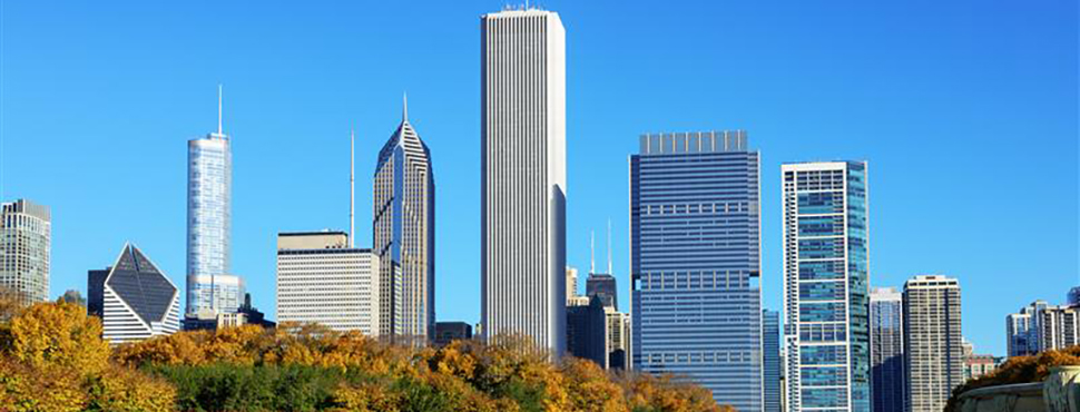 Chicago skyline with skyscrapers and Buckingham Fountain in Millennium Park