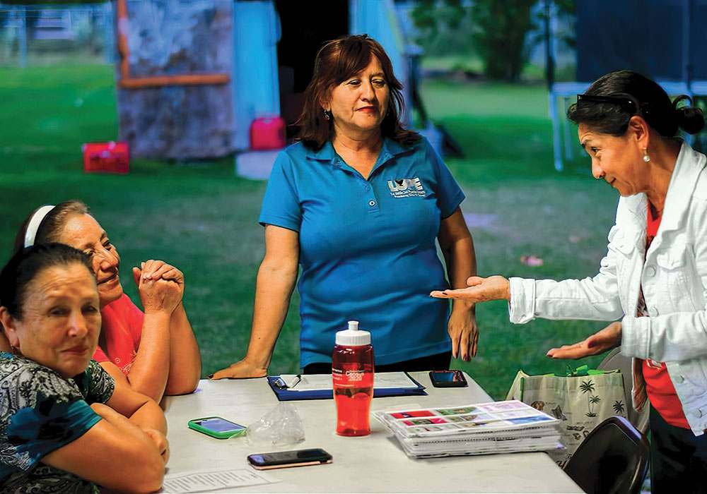 Martha Sanchez, right, leads a census awareness meeting in a Hidalgo County, Texas, colonia with residents and La Union del Pueblo Entero community organizers. Photo courtesy Pew Charitable Trusts.