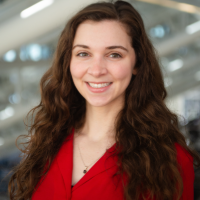 Elizabeth Jones headshot