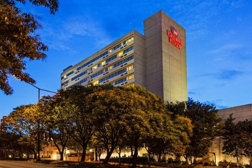 Crowne-Plaza