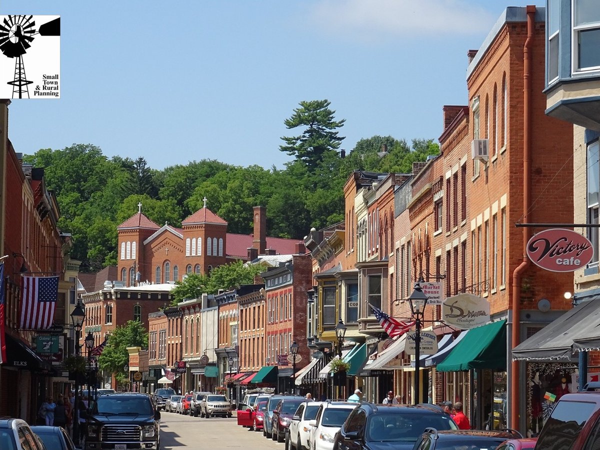Main Street's westview of Galena Illinois (cc) Wikipedia