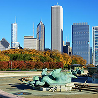 Chicago skyline with skyscrapers and Buckingham Fountain in Millennium Park