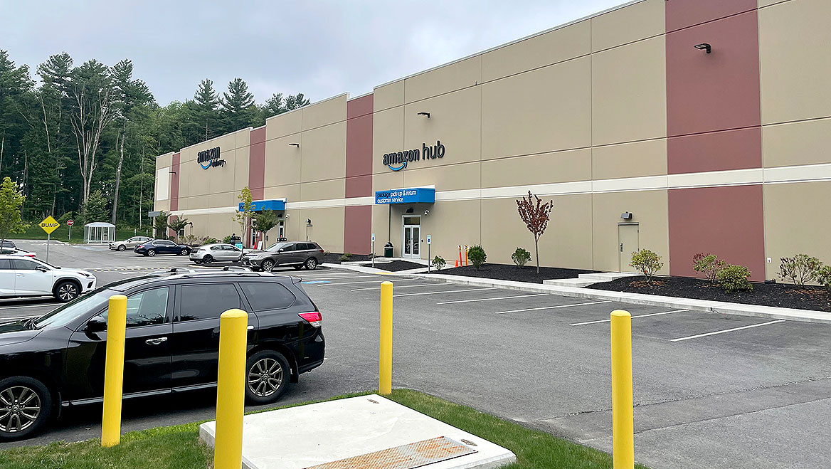 A Bellingham, Massachusetts warehouse sat empty for several years before Amazon arrived. Photo by Allison Burson, Solomon Foundation.