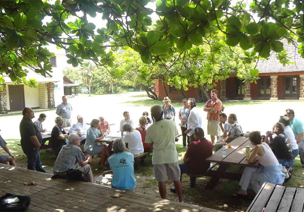 Planners hold a “talk story” session to discuss the proposed General Plan.