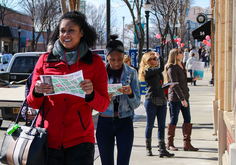 Downtown Lee’s Summit Chocolate Crawl. Photo courtesy Downtown Lee’s Summit Main Street, Inc.