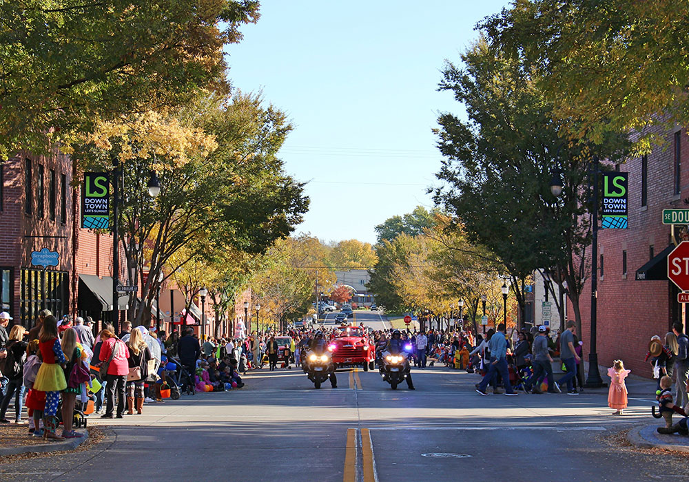 Downtown Lee’s Summit Halloween Parade. Photo courtesy Downtown Lee’s Summit Main Street, Inc.