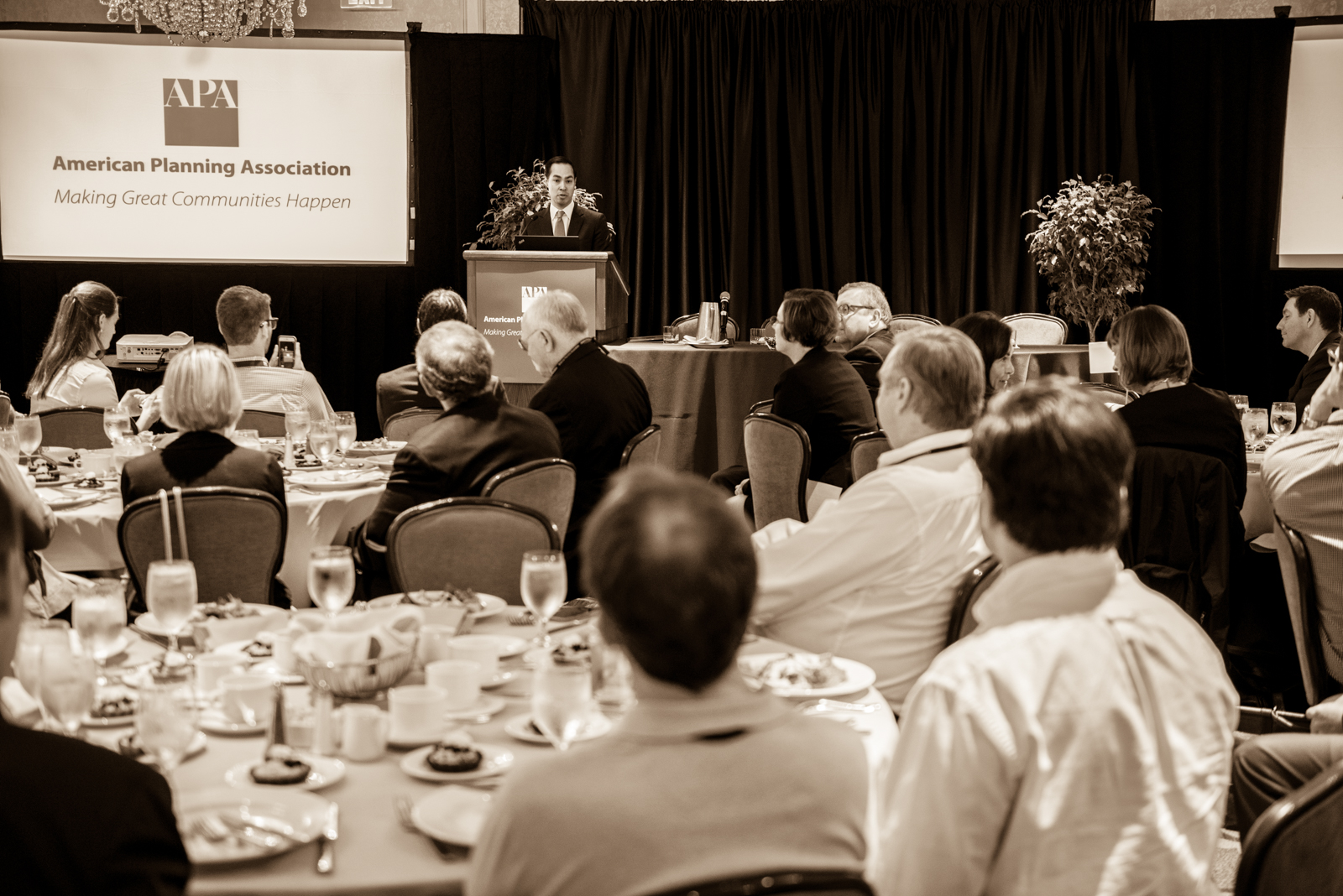 HUD Secretary Julian Castro speaking to APA's Policy and Advocacy Conference on September 19, 2016. Credit: US Department of Housing and Urban Development.
