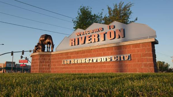 Riverton_Sign.jpg
